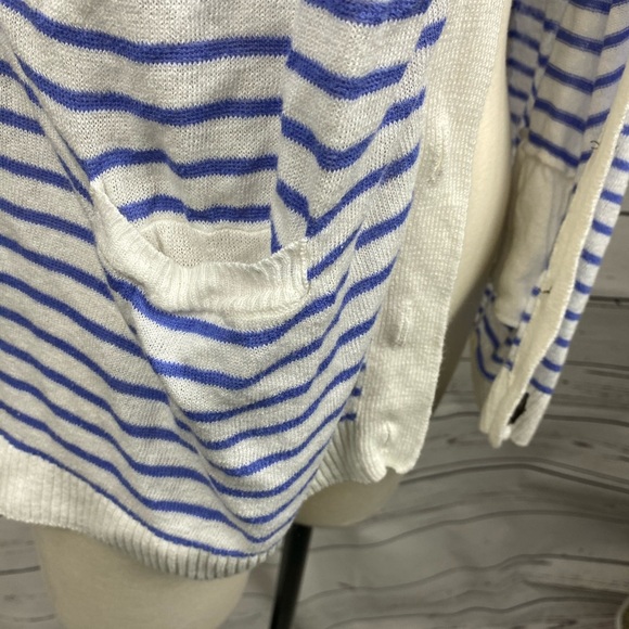 Forever21 White Stripe Cardigan - Picture 7 of 8